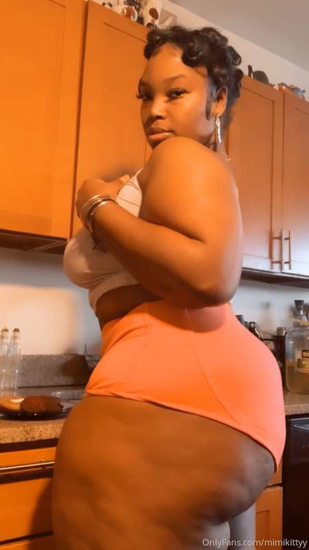 What you want for breakfast DADDY?🧡 4