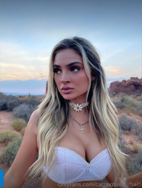 Brb i’m chasing sunsets 🌄🌵