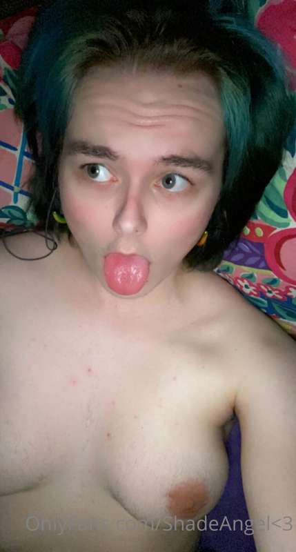 Some late night pics I snapped at a friends house.
Here soon.. 5