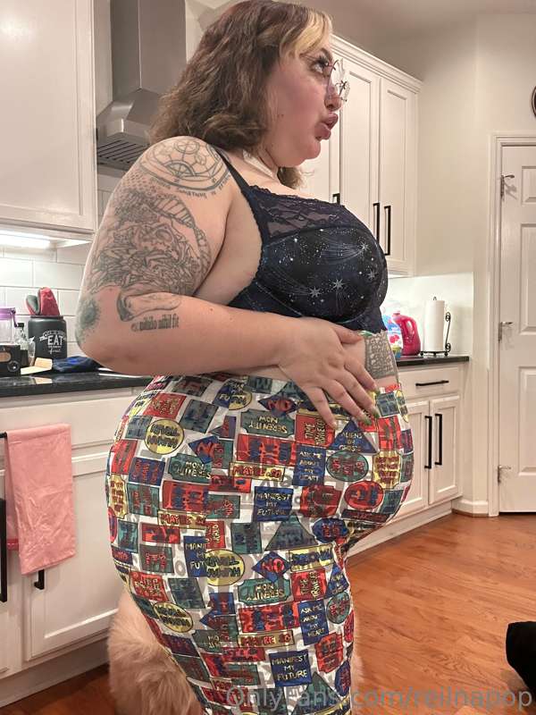 Some more before pics.. you can see even when I try to suck .. 5