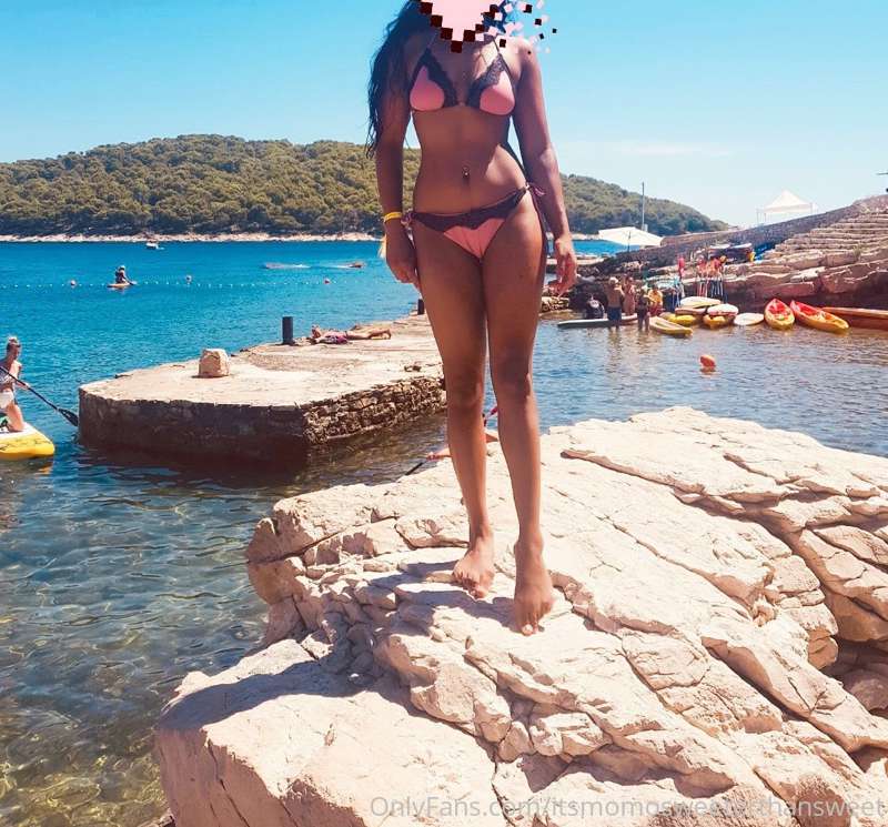 Take my picture and take my clothes off after baby 3
