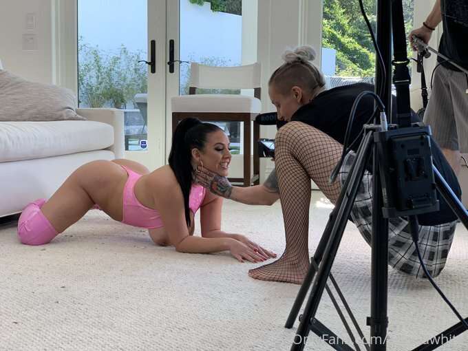 BEHIND THE SCENES: I did an insane ANAL and SQUIRTING scene .. 6