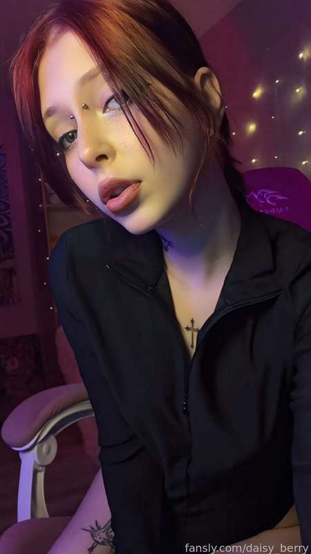 Daisy_Berry - Fansly - 28 Jan, 2025 1