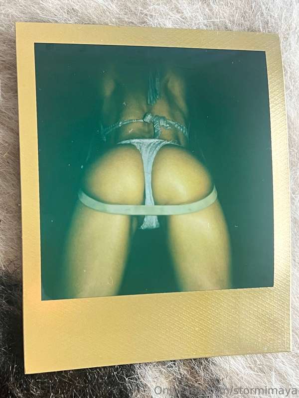 Now selling exclusive xxx polaroids. Imagine having a one of.. 3