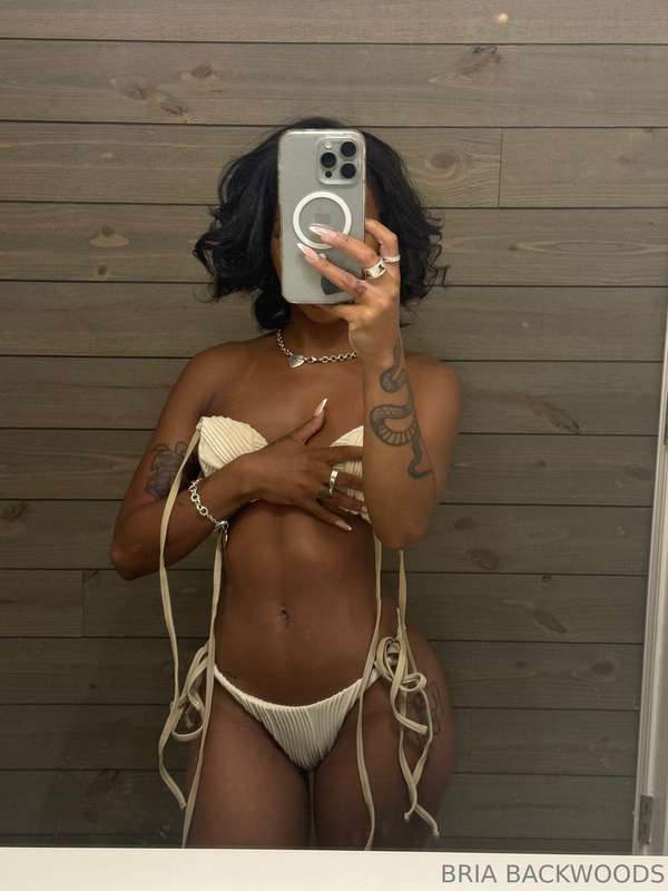 tan girl 3