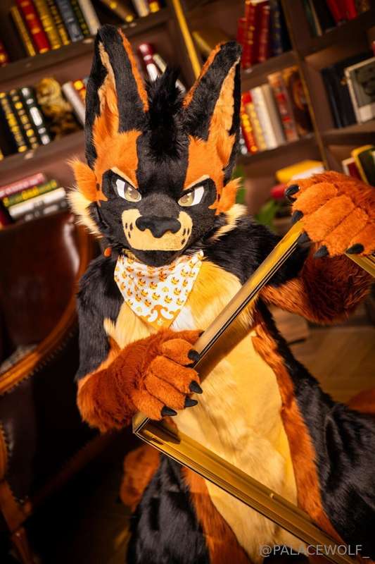 You guys get the first sneak peak into my new suit made by @..
