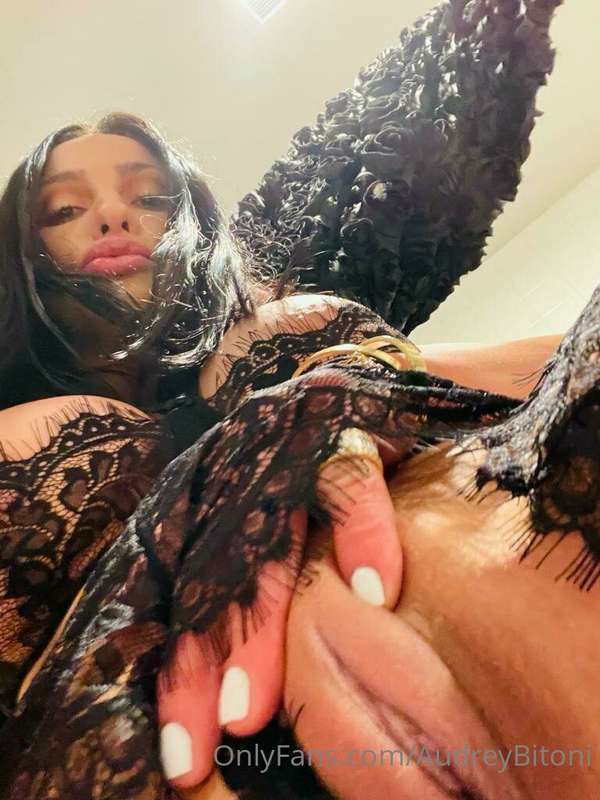Big bundle of my pussy—tight, wet, dirty, and dripping just ..