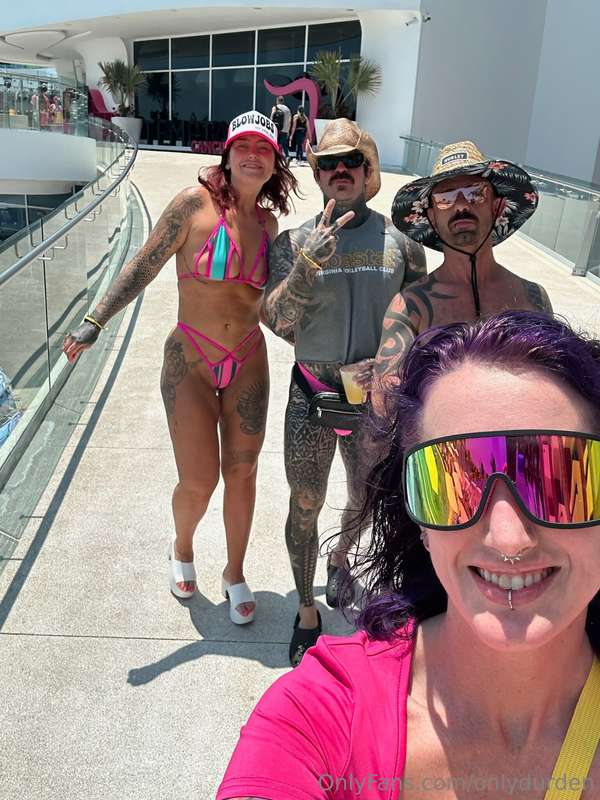 Cancun with our besties 💕 3