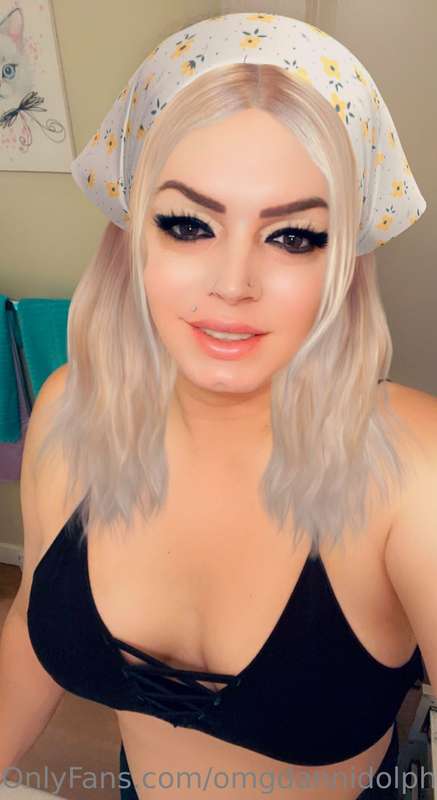 Ugh these tits need you. 🧡🧡 1