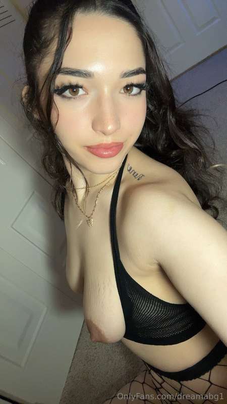 im so horny and bored ):