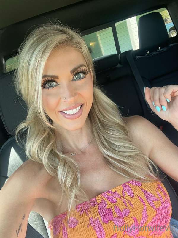 Headed to the airport and off to Miami!!!! Going to fuck eve..