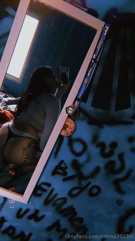 Emma2023Hi - Onlyfans - 2024-05-18T15:04:03