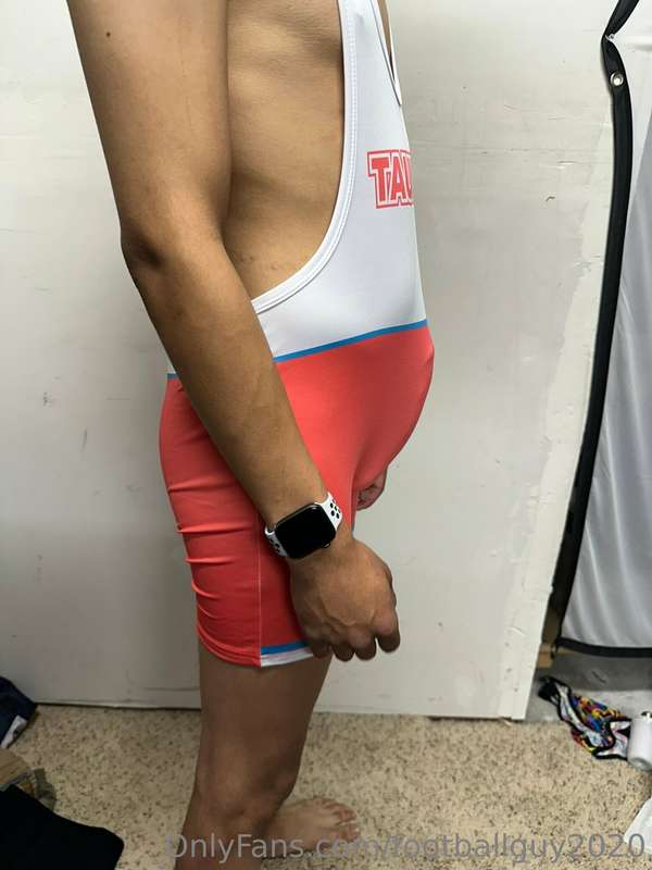 A NEW private - showing off a singlet!!