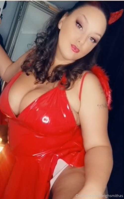 Would you fuck with the devil knowing you could get burnt? 😈