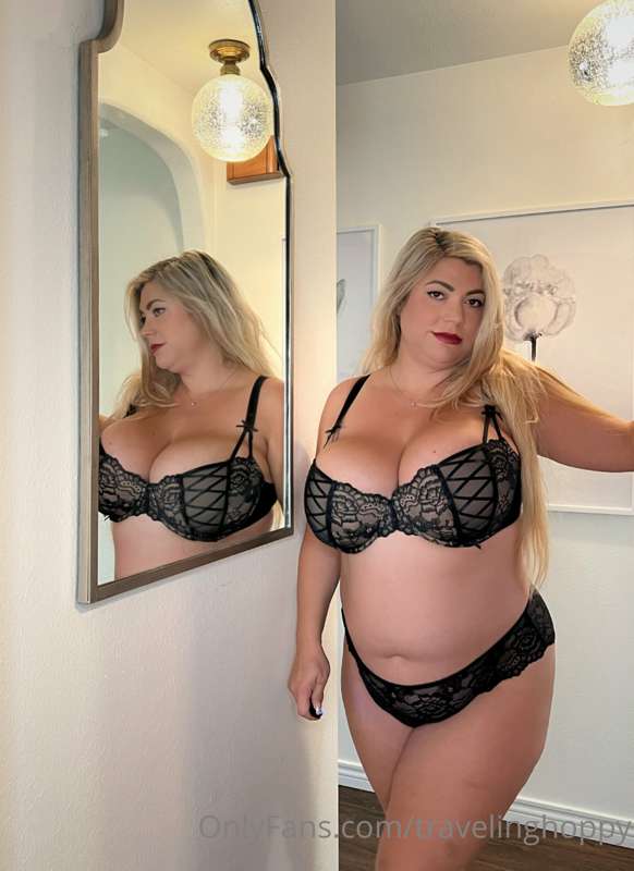 Lacey 🖤 3