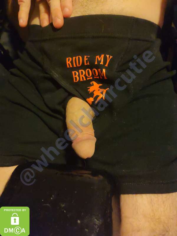 Wheelchaircutie - Fansly - 30 Oct, 2022 7