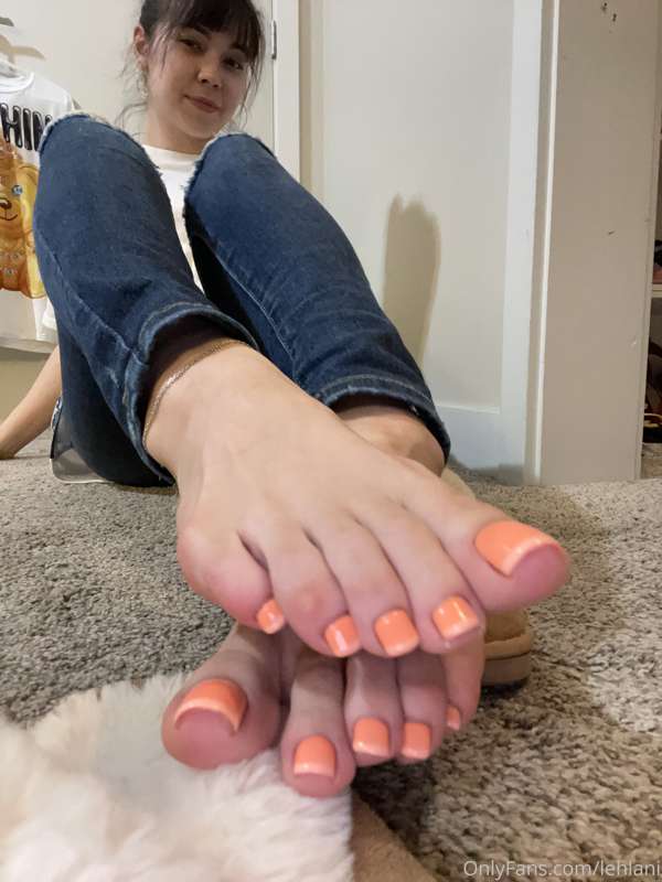 Spring time inspired nails :) I’ll take wayyy better photos ..