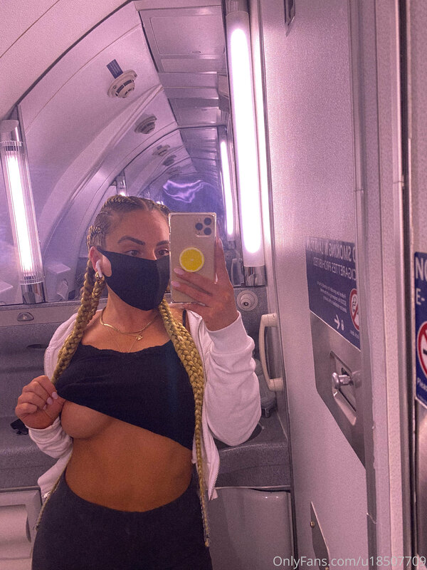 spontaneous trips & mile high bathroom selfies?