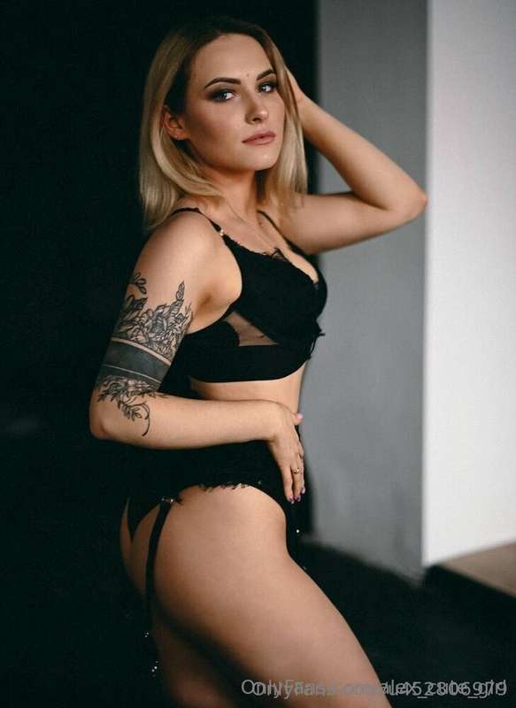 💖𝐅𝐑𝐄𝐄𝐄 𝐒𝐔𝐁𝐒𝐂𝐑𝐈𝐏𝐓𝐈𝐎𝐍💖@alexa_blondi A hot hottie with a stunni..