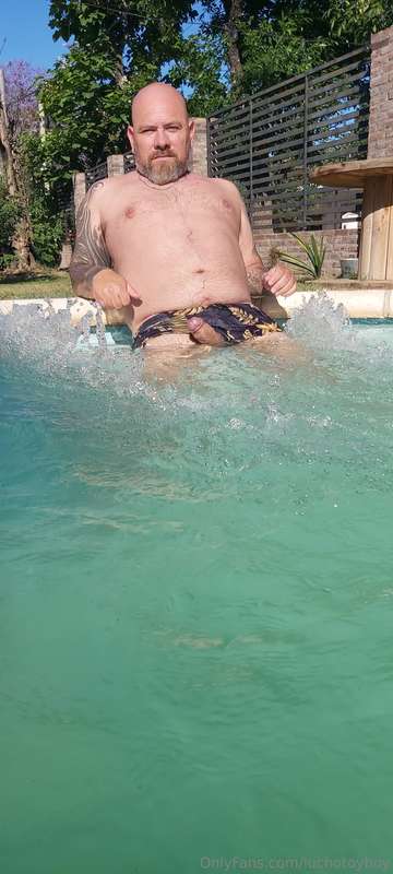 After a hot day it is best to cool off to lower the temperat.. 3