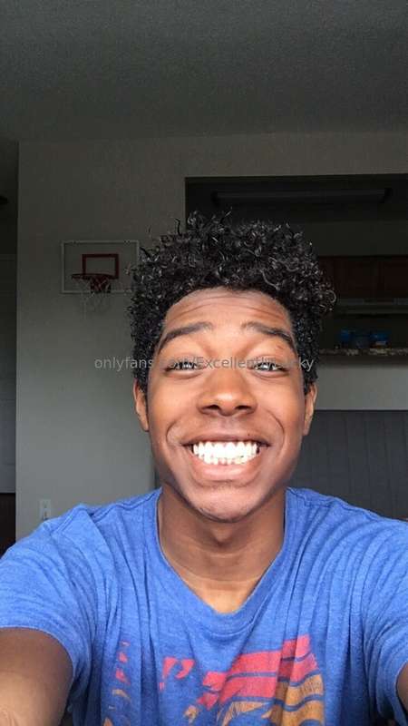 So You Guys Have A Good Sense of What I Look Like 1