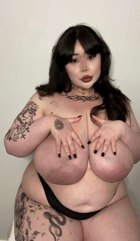 swipe ➡️ to undress me! 1
