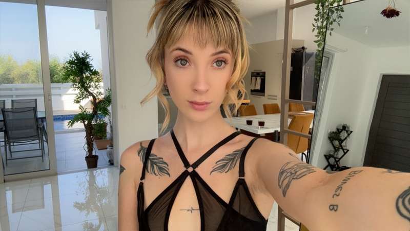 need someone to cum on my face ASAP 1