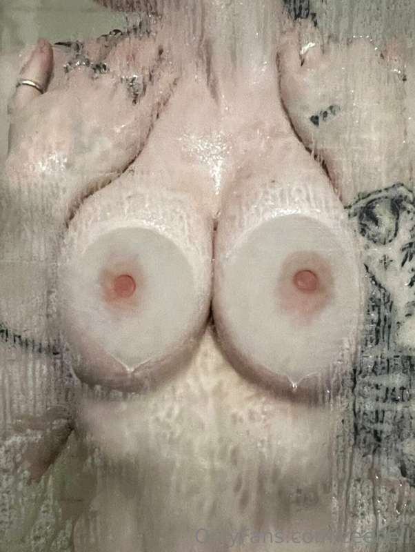 shower with me 🚿🧼🛀🫧 5