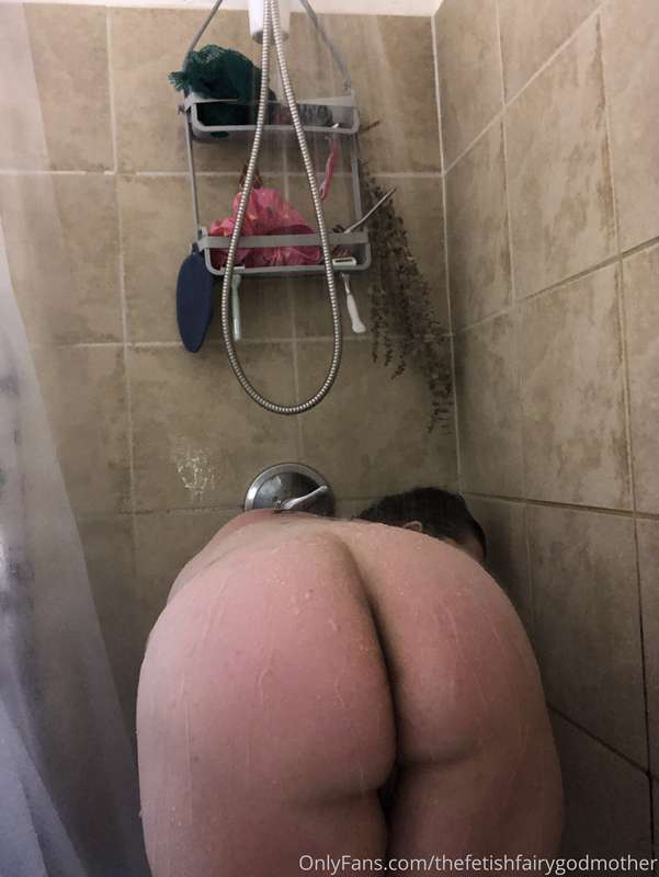 Scrub, scrub between those toes… 5