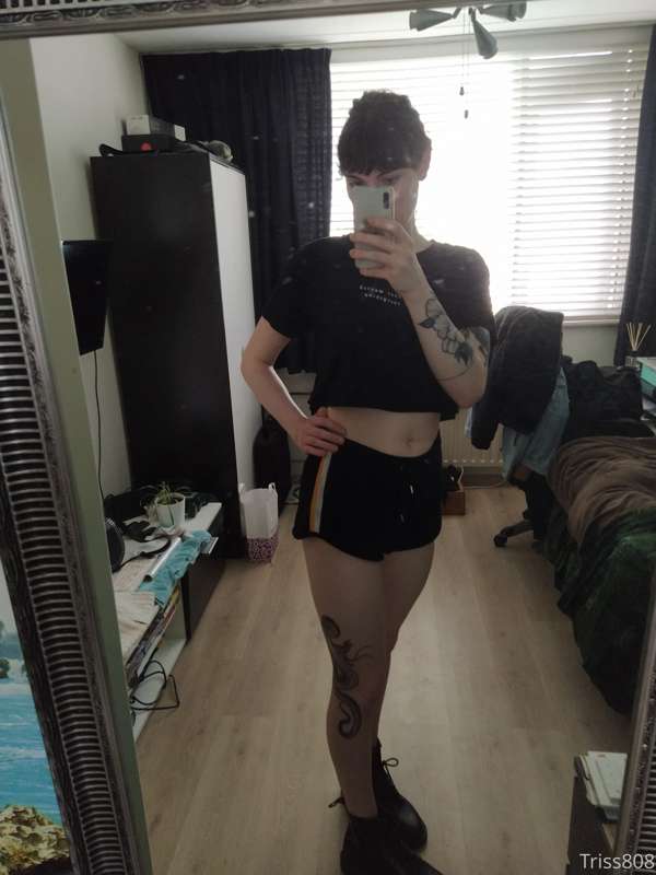 Hi everyone :) 

Wanted to try something a bit different for.. 16