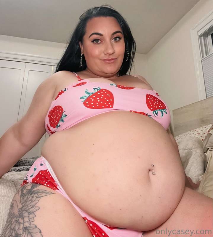 Is my belly ever going to stop going? Let’s find out 🥵😈🐷 hea.. 1