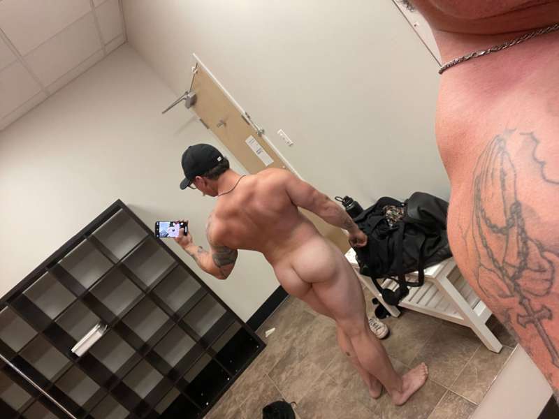I like this changeroom better 🍑
