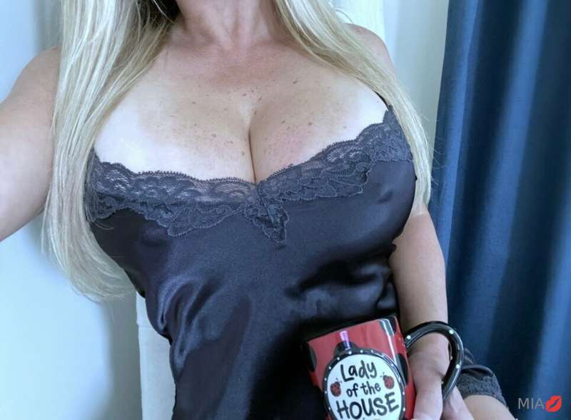 My coffee cup says it all 😘😘