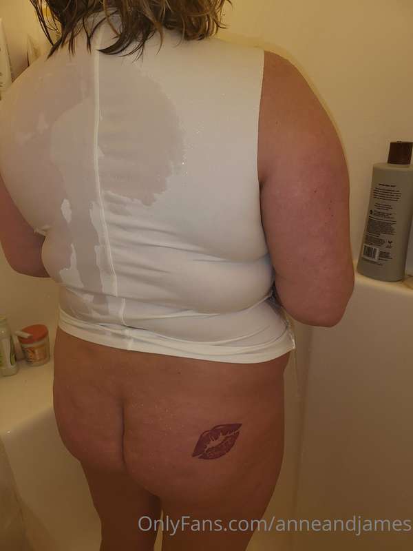 Wet ,naked , and ready to go 5