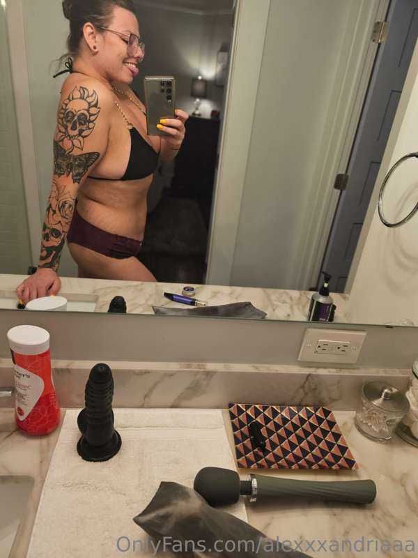 Alexxxandriaaa - Onlyfans - 11 Jun, 2023