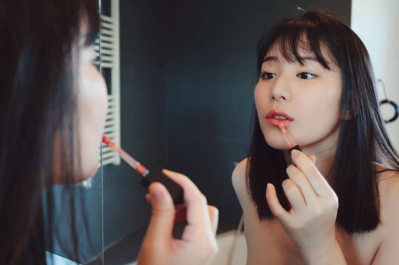 Caught Ruka putting make on. 💄Naked🧐 2