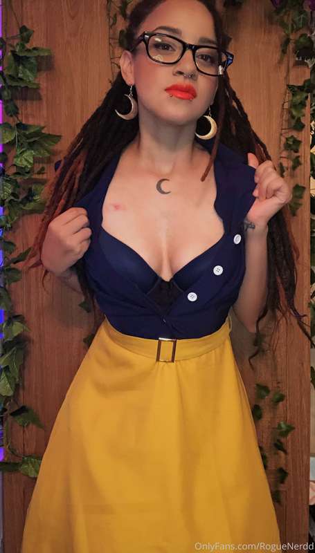 Sundress striptease💛💙 1
