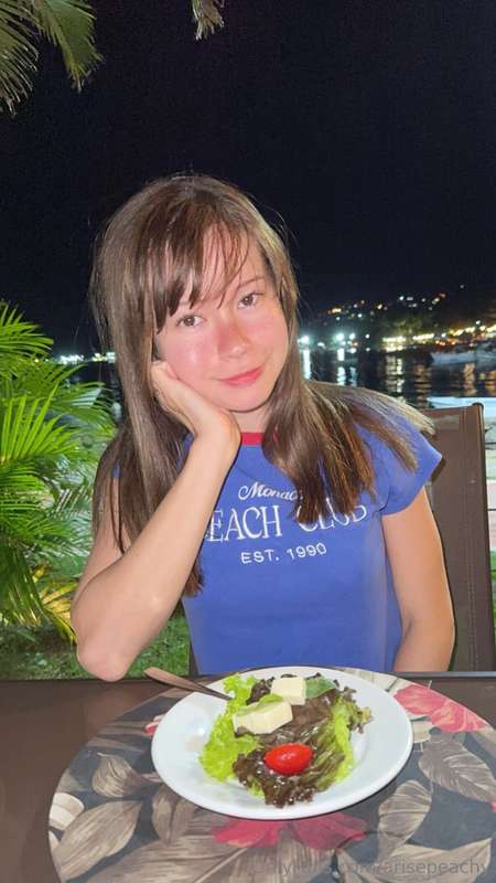 My dinner 🍽️ I love taking care of my body for you <3 No sug..