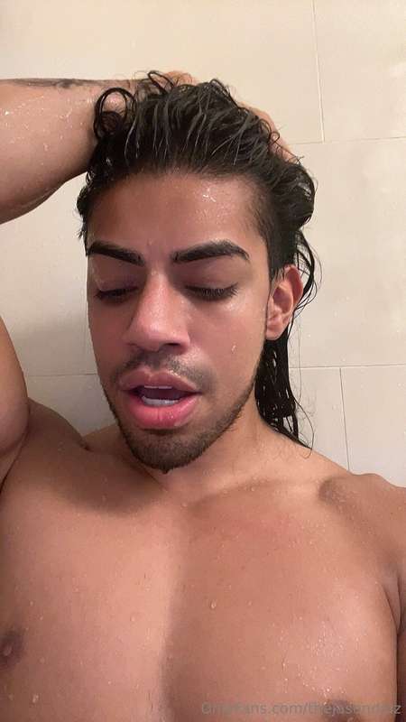 Ahhhh❗️So glad I sent out my first Shower Video🎥Glad ya were.. 1