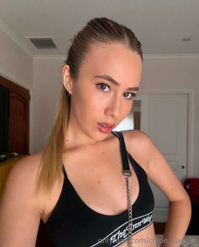 Chloe.Schmidt - Onlyfans - 16 Feb, 2025
