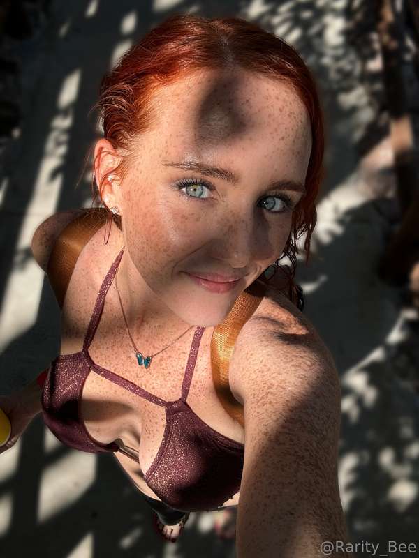 Something truly magical happens when the sunlight hits my ey..