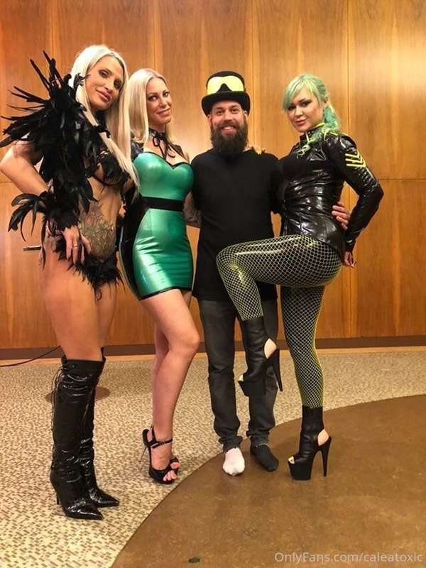 Together with my friends Aurora Nia Noxx, Indre Baltic and S..