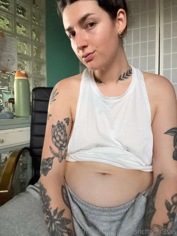 😳 5