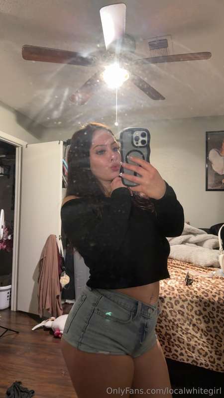 been a min💋 in the process of making new content !