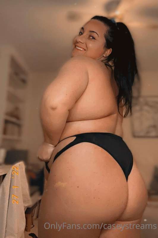 Happy lil chonky chonk 🖤🖤