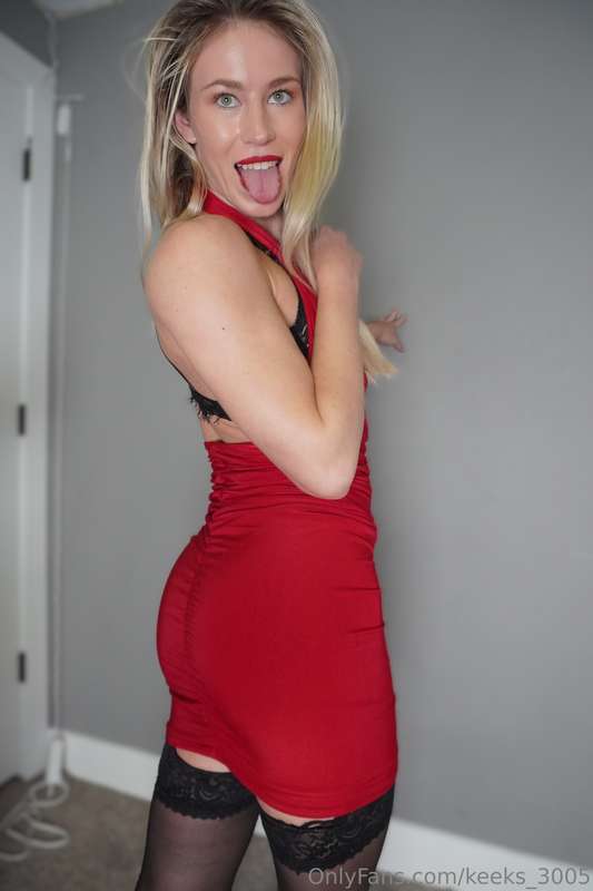 I love dressing up in fun slutty outfits for your custom fan.. 1