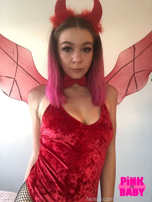 Pinkbaby244 - Fansly - 24 Nov, 2021 11