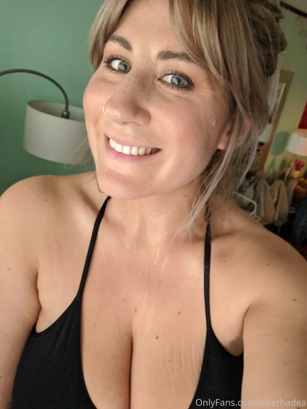 Who loves a good selfie?! ME! Here are some selfies througho.. 24