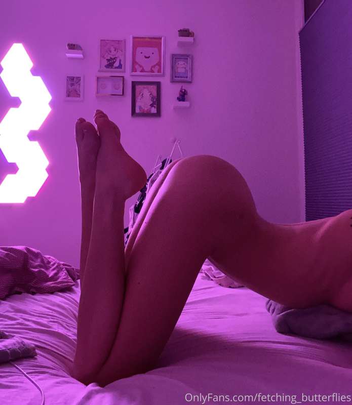 In case u want to see more of me you can message me anytime ..