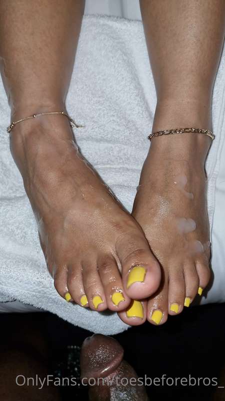 Picture set of the aftermath with Golden Feet Goddess 🍆💦 1